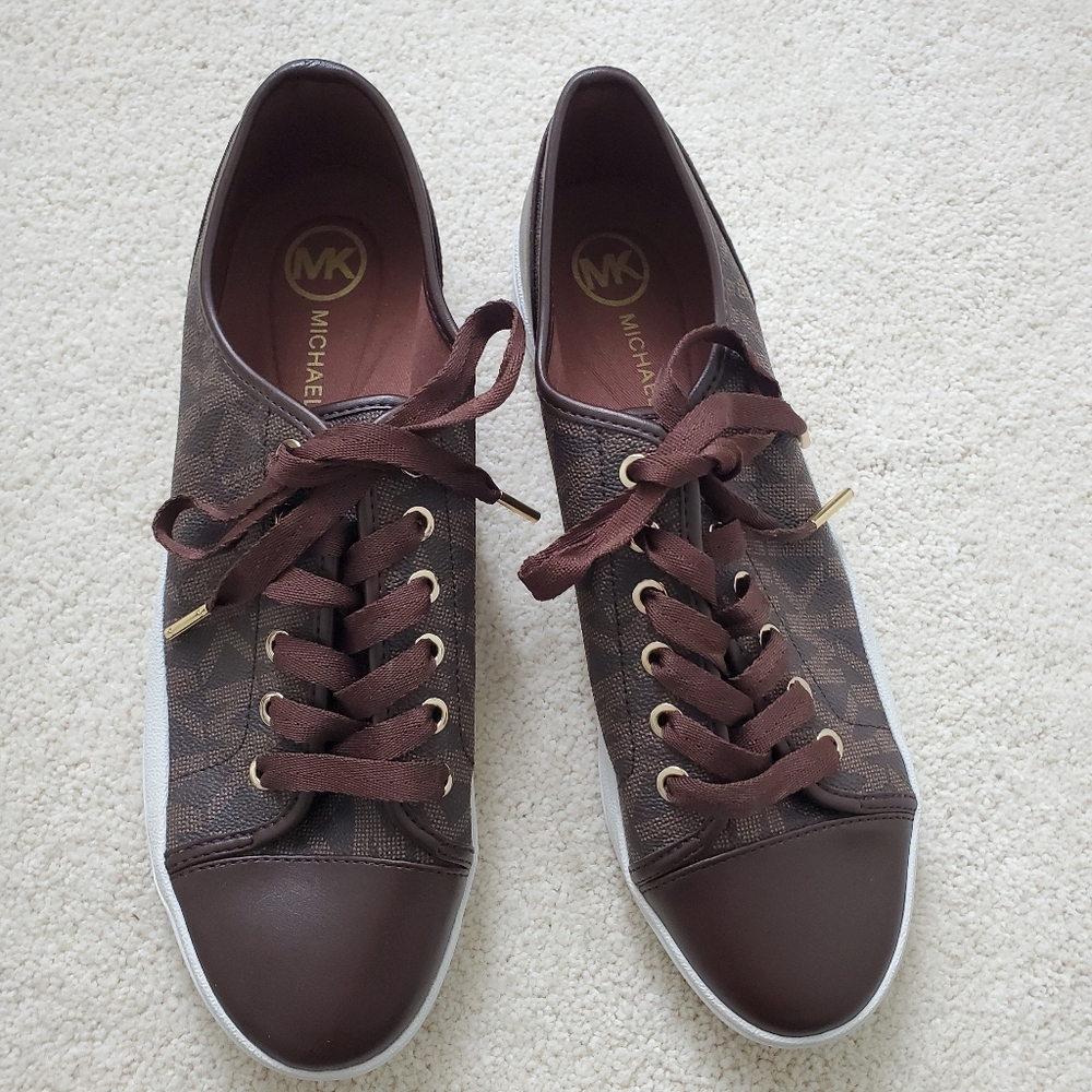 NWOT Michael Kors Signature Logo Leather Chocolate Brown Sneakers sz10M